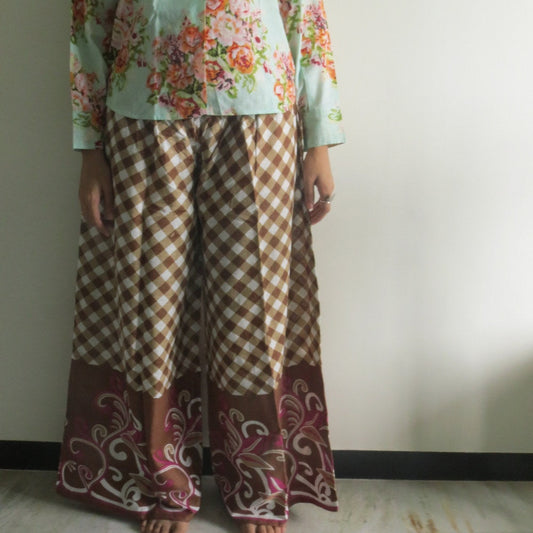 Brown Plaid Wide Legged Elastic Pajamas-2